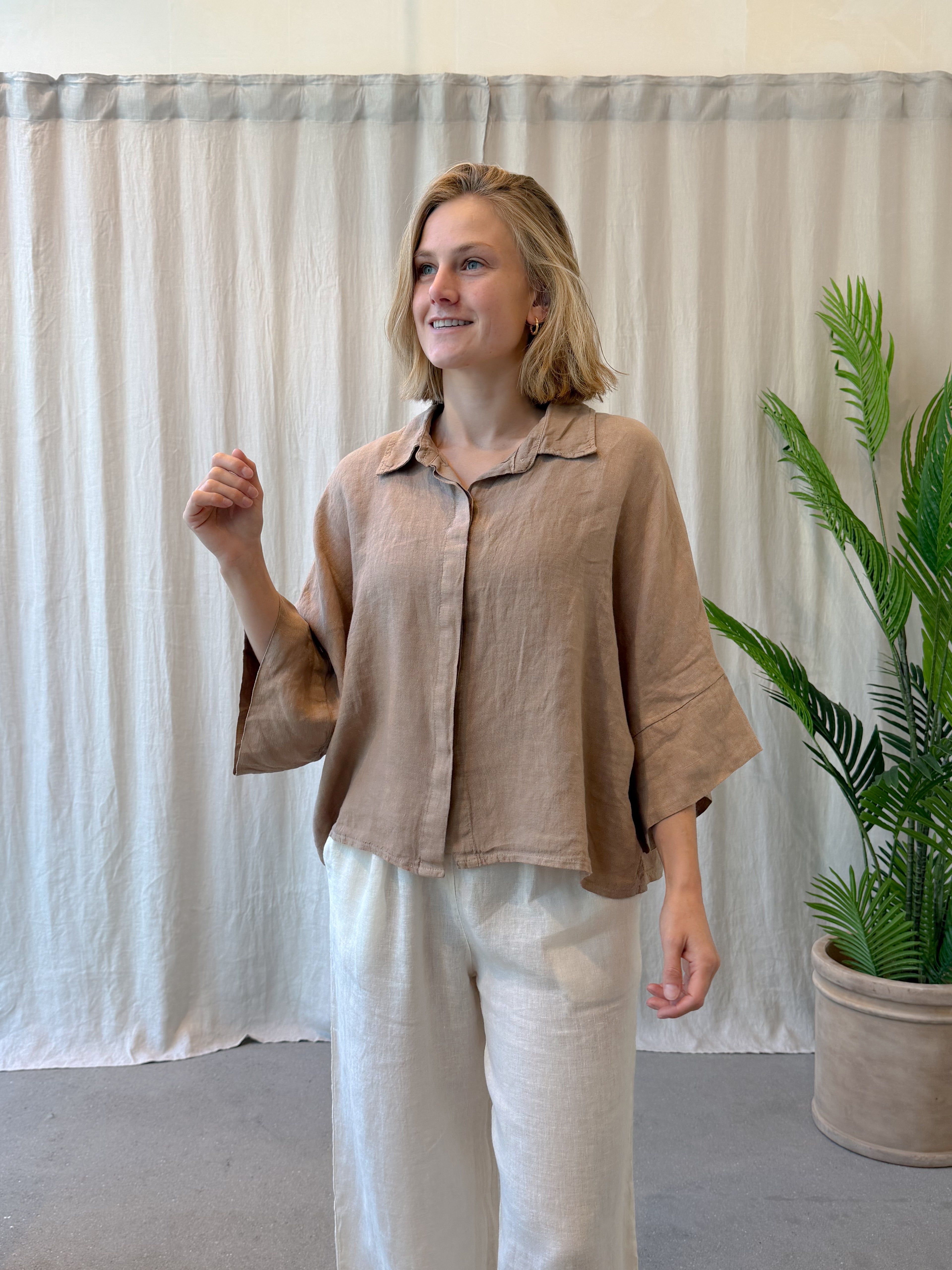 Taormina linen blouse