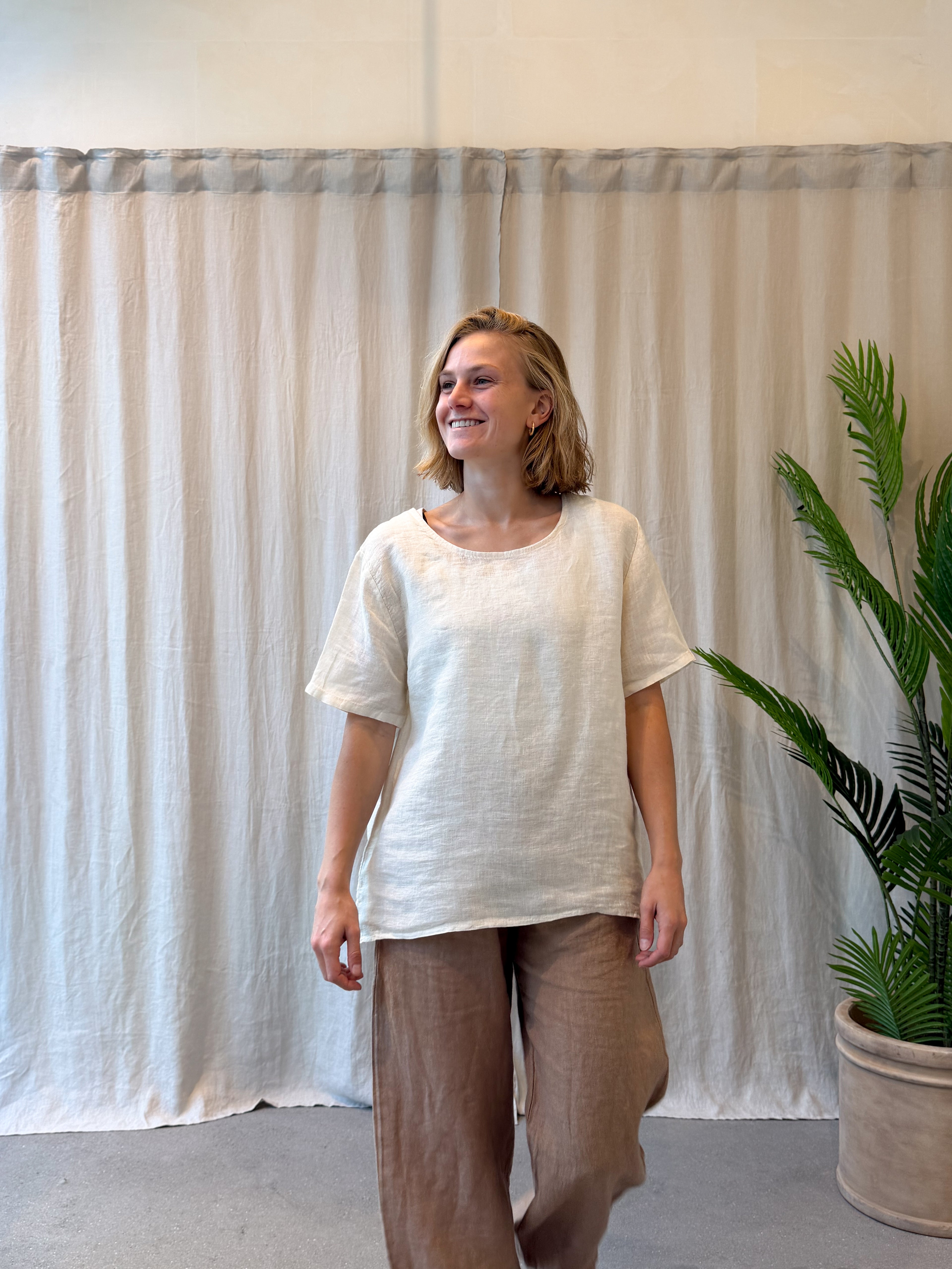 Monopoli basic linen shirt