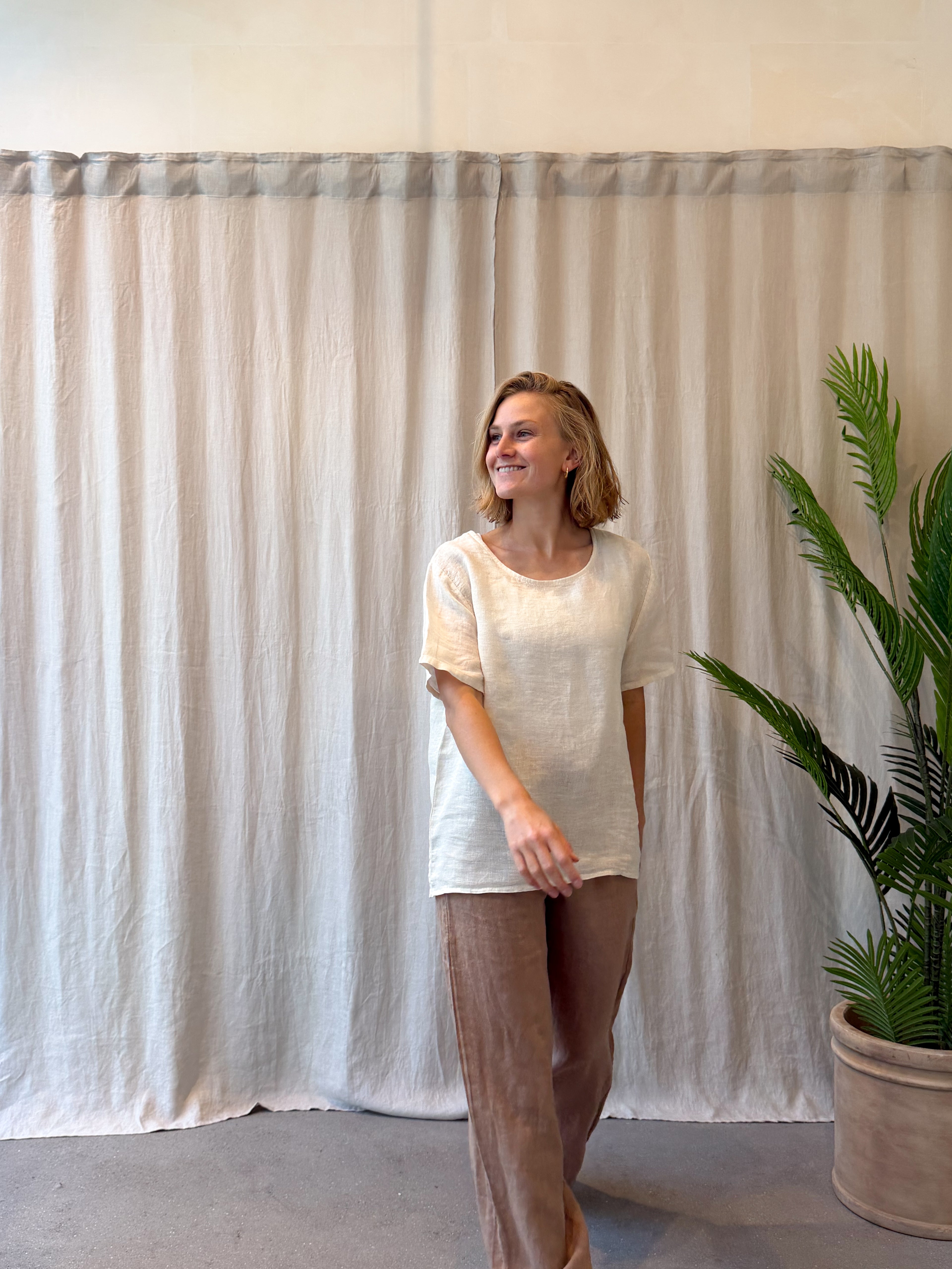 Monopoli basic linen shirt