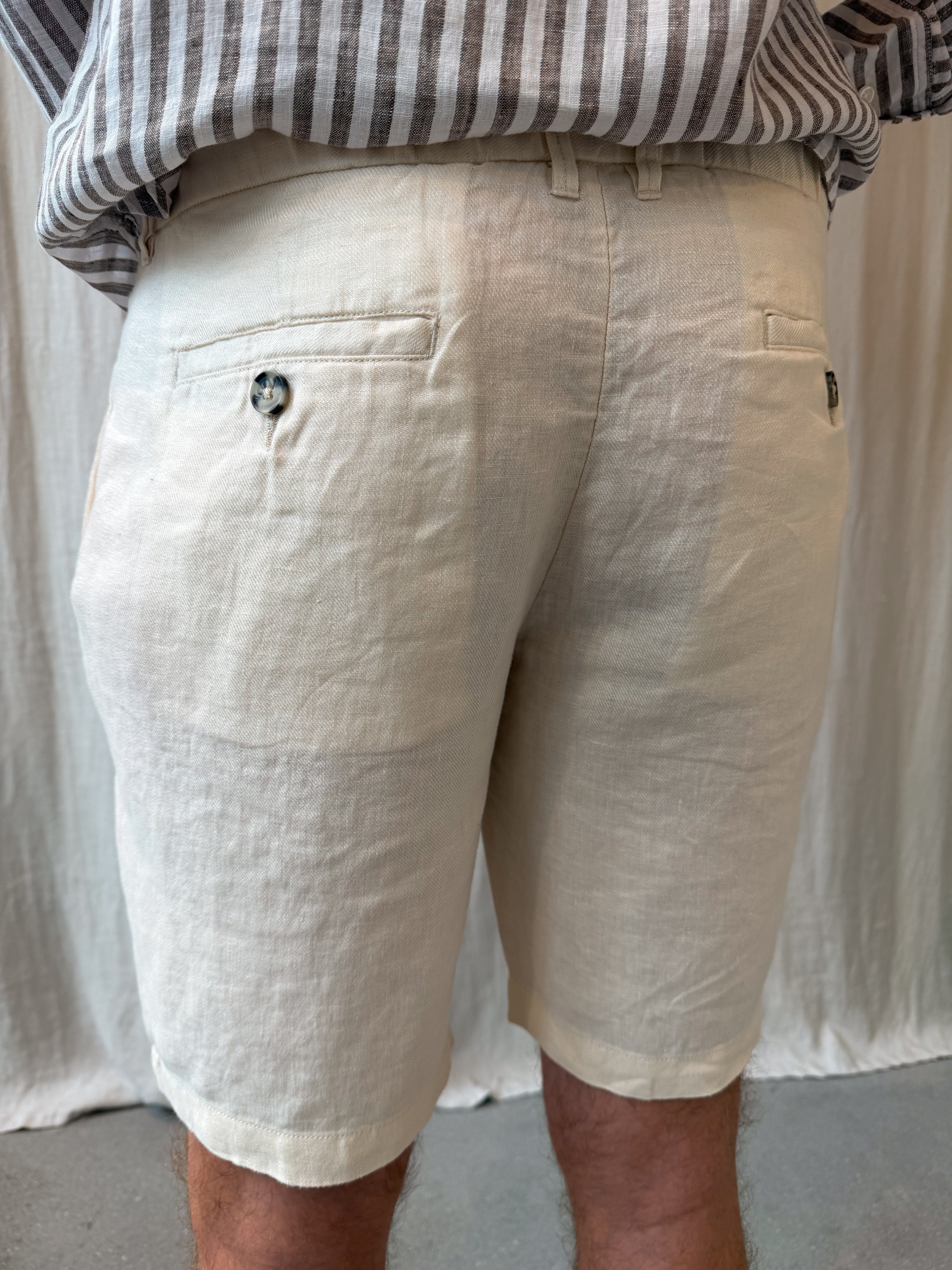 Antibes linen short