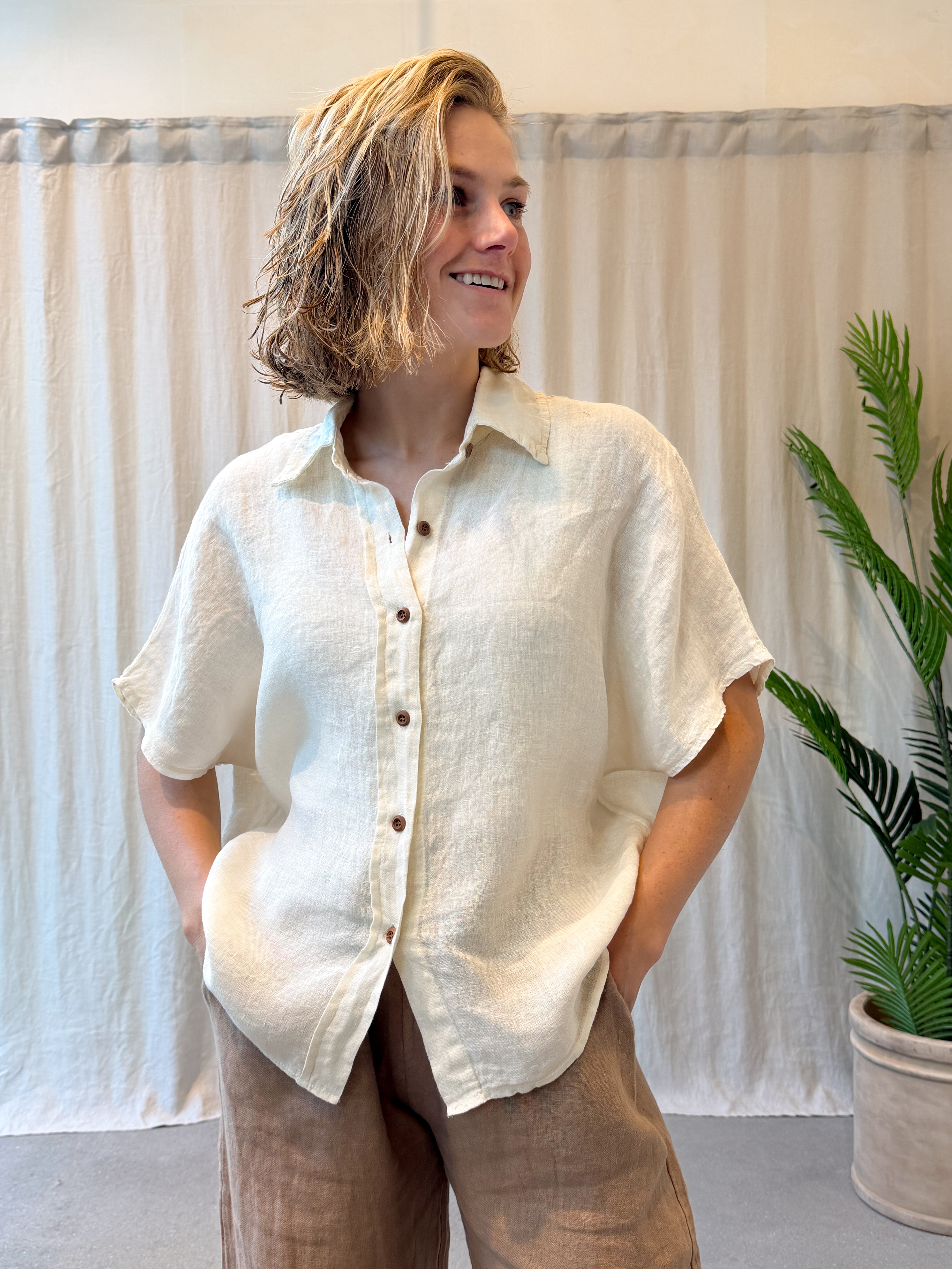 Céfalu linen blouse